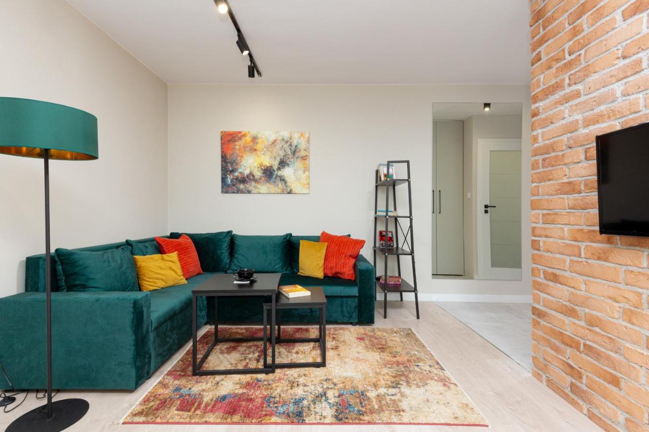 Apartments City Center Ochota By Noclegi Renters Варшава Экстерьер фото