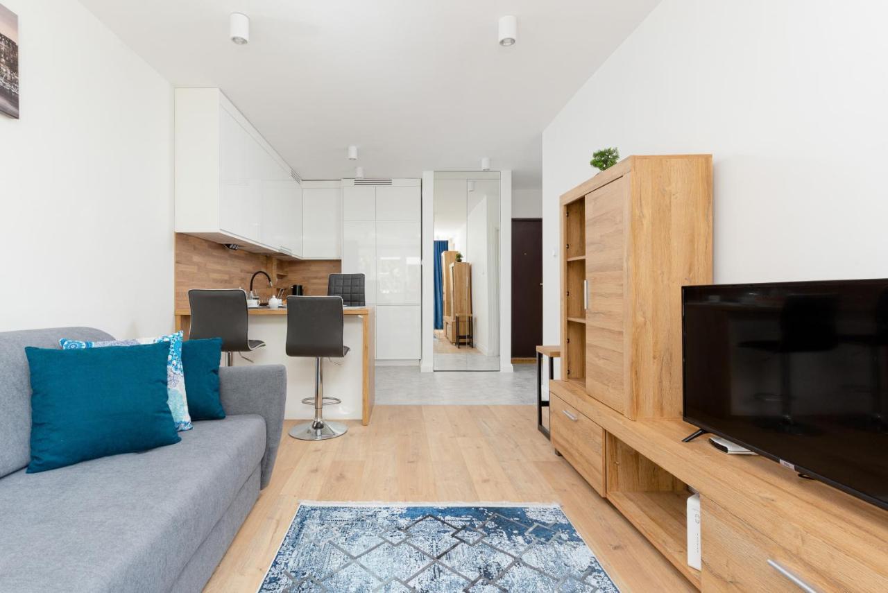 Apartments City Center Ochota By Noclegi Renters Варшава Экстерьер фото